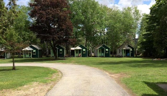 Family-Friendly Cabin Rental near Schroon Lake in the Adirondacks of New York