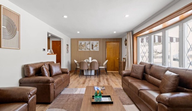 Family-friendly | Game Room | Sauna | Laundry | Karaoke | BBQ | Centrally located