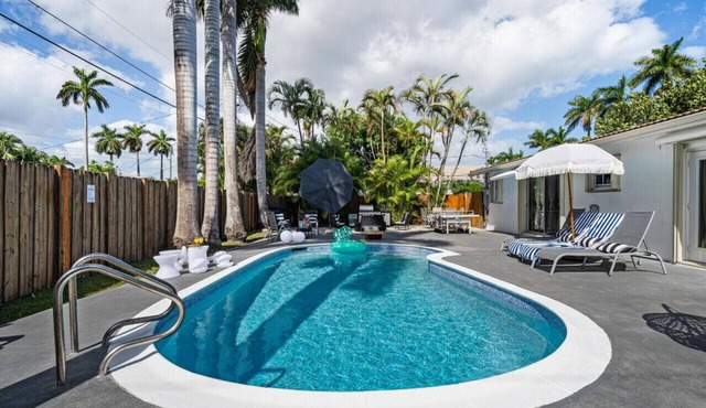 Family Fun Villa | Heated Pool | Arcade & Ping Pong | BBQ | Near Hollywood Beach