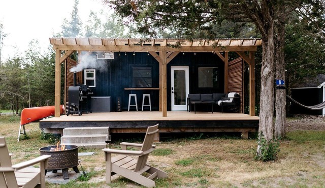 Fantastic Tiny House with Barbecue and Fire Pit in Deseronto, Ontairo