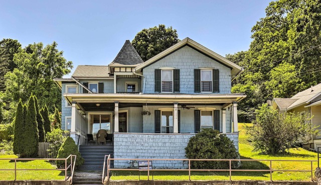 Finger Lakes Home w/ Sweeping Views and Sun Deck!