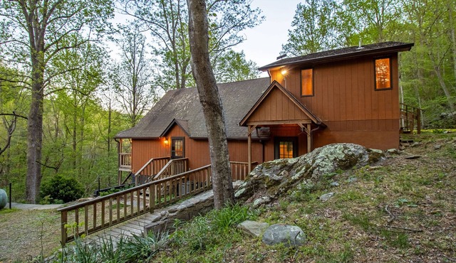 Fire Pit Secluded Getaway Dog Friendly in Stanardsville