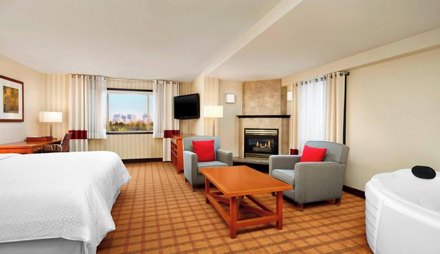 Four Points by Sheraton Edmonton South in Edmonton