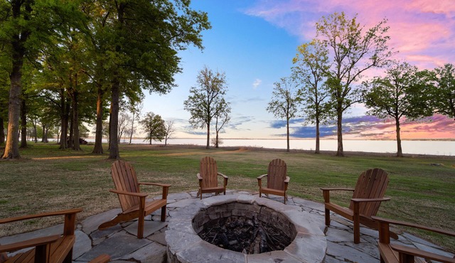 Gorgeous Monkey Island Lakefront Getaway with In-Ground Swim Spa!