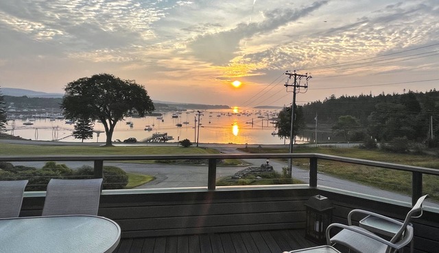 GORGEOUS PREMIER 4 LEVEL END UNIT TOWNHOUSE W HARBOR VIEWS OCEAN ACCESS!