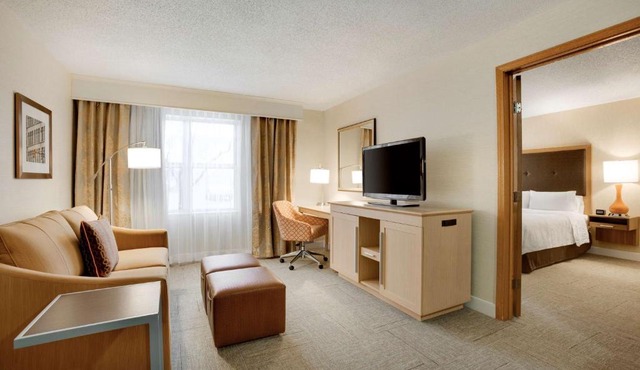 Hampton Inn & Suites Cleveland-Independence