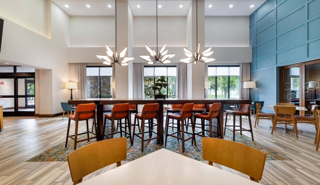 Hampton Inn & Suites Dallas/Plano-East