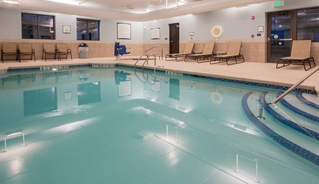 Hearing-Accessible 1BR King Suite, Amherst