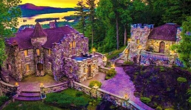 HIGHLANDS CASTLE overlooking Lake George. plus 2 other Castles!
