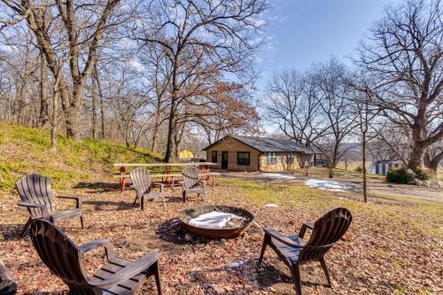 Hike, Fish & Explore: Family Cabin in Sulphur!