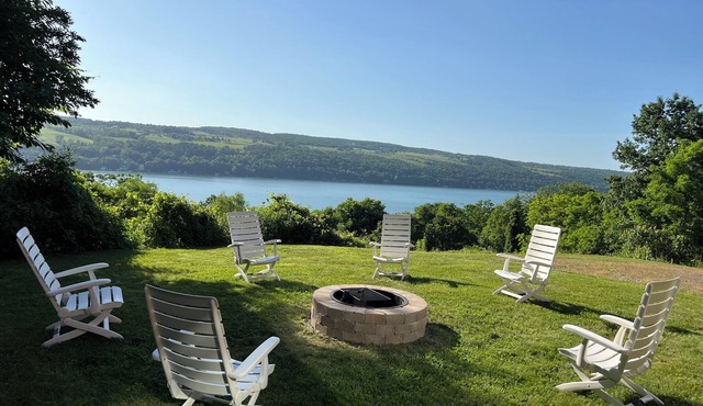 Hilltop on Keuka - Your Perfect Lakeview Getaway