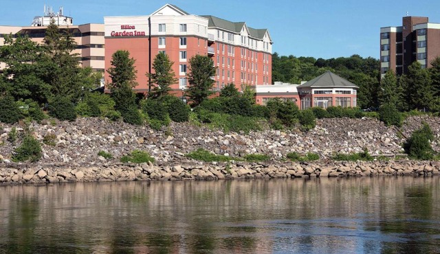 Hilton Garden Inn Auburn Riverwatch