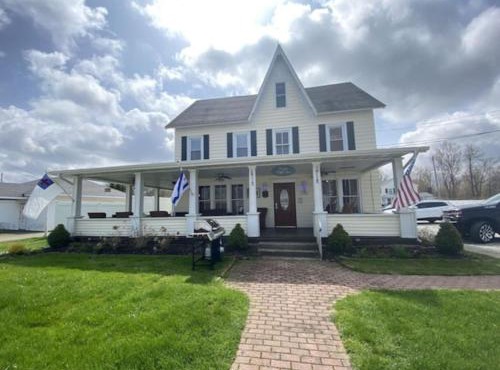 Historic Home Walk to Lake And Strip Fun