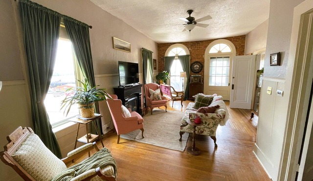 Historic Victorian Apartment