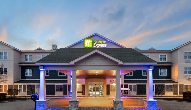 Holiday Inn Express Hotel & Suites Freeport by IHG