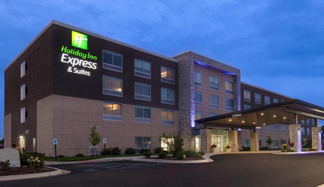 Holiday Inn Express & Suites - Brighton by IHG