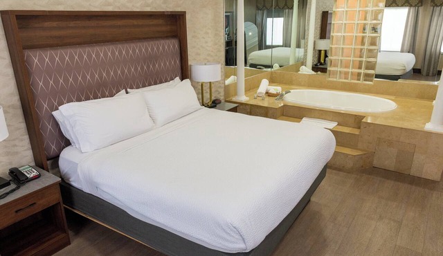 Holiday Inn Plainview-Long Island by IHG