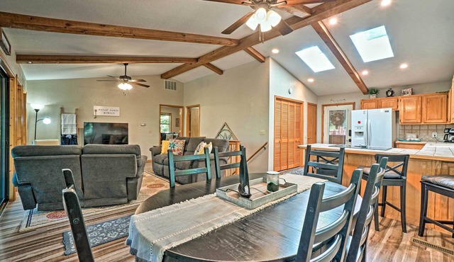 Home w/Large Deck on Table Rock Lake!