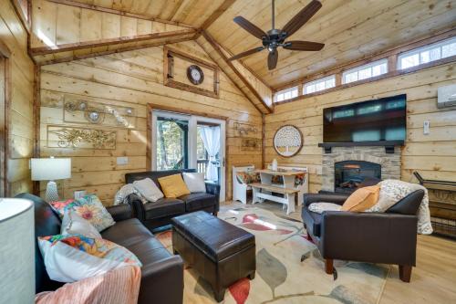 Hook, Line, & Sinker Retreat: Fire Pit, Grill!