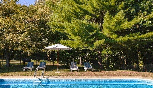Hudson Hill House - Sun & Fun w/Pool near Hudson