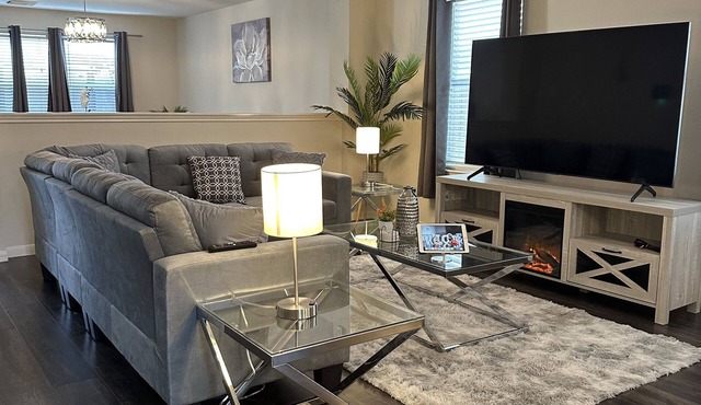 Huge Captivating Modern 5Bdr home-(The Xperience)