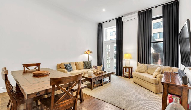 Huge True 3/2 Columbus Circle/Times Sq./Central Park. Entire Floor. Back patio