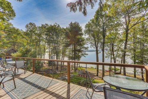 Huge Waterfront Home w/Dock on Lake Wallenpaupack