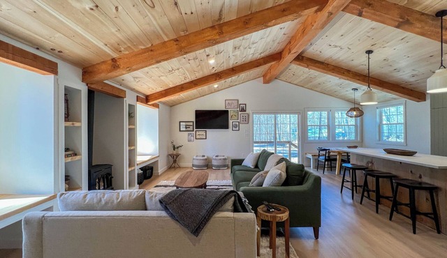 Hygge Up North - Rustic White Mountain Home Base