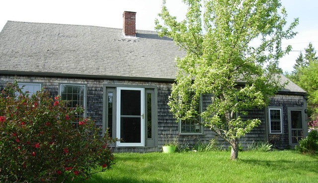 Ideal Maine artist's retreat, next to Frenchman Bay Conservancy and near Acadia