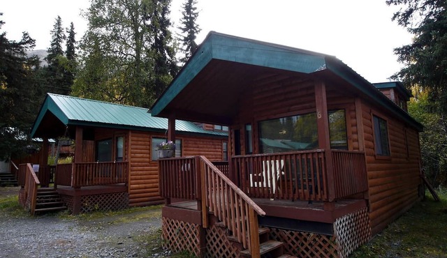 Inviting Cabin Rental with a Loft near the Russian River in Alaska