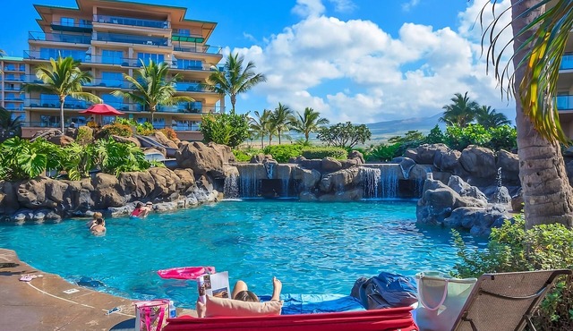Island Escape: 2 Family-friendly Units w/Kitchen! Close to Alii Kahekili Beach