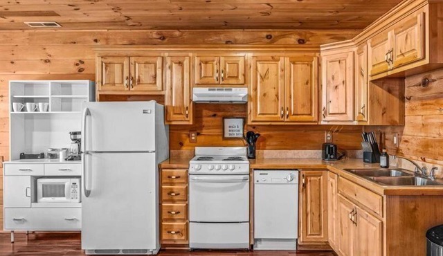 James River Haven | The Cabins at Galena Cabin 1