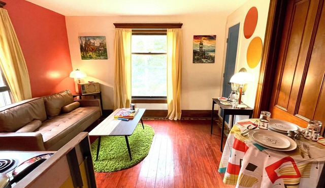 Jetson Suite at CrowNestFarm! 3 hrs from NYC a Farm Escape