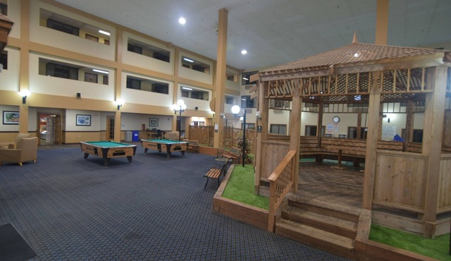 Katahdin Inn & Suites