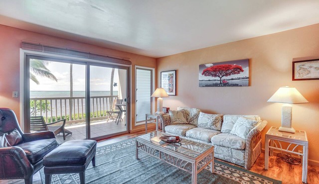 Kaunakakai Condo w/Private Lanai & Ocean Views!