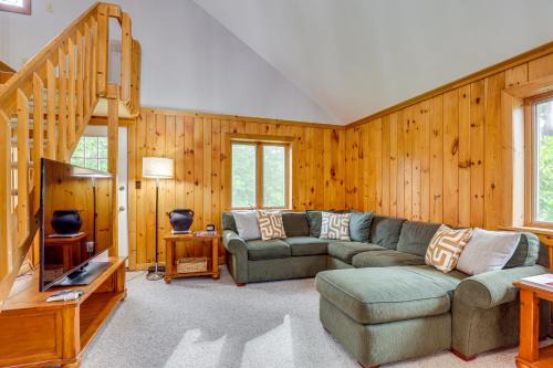 Keuka Lake Cabin w/Boat Dock Access & Fire Pit!