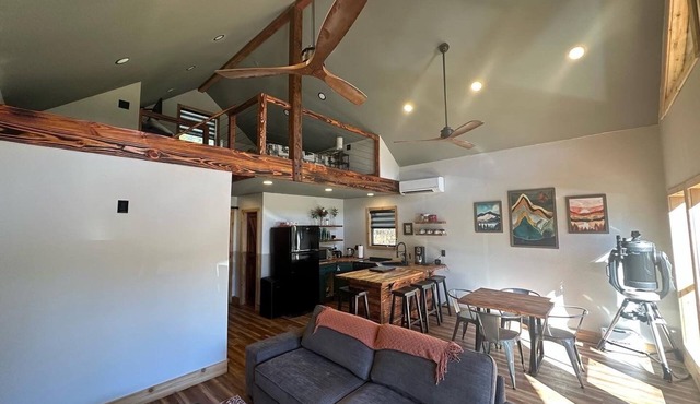 KING BED! Private trails! Cabin 12 acres! Firepit! in San augustine