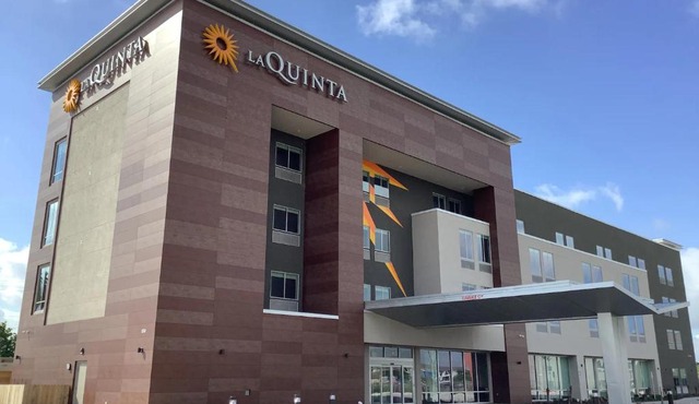 La Quinta Inn & Suites by Wyndham Corpus Christi Southeast