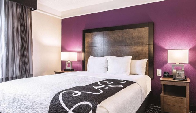 La Quinta Inn & Suites by Wyndham Shreveport Airport