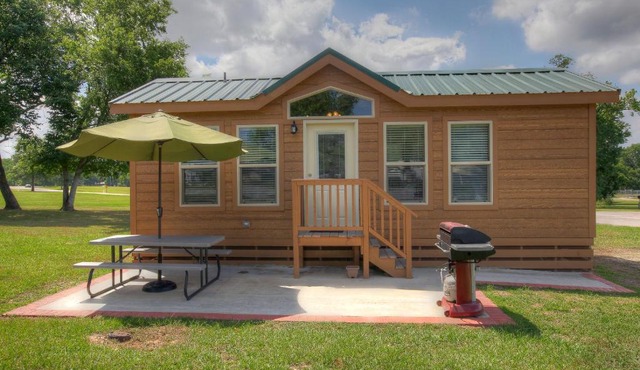 Lake Conroe Two-Bedroom Cabin 13