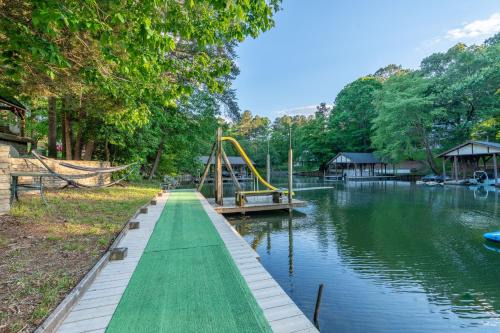 Lake Front Bed & Breakfast