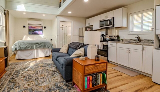 Lake George Luxury Cabin (Alcove Studio)