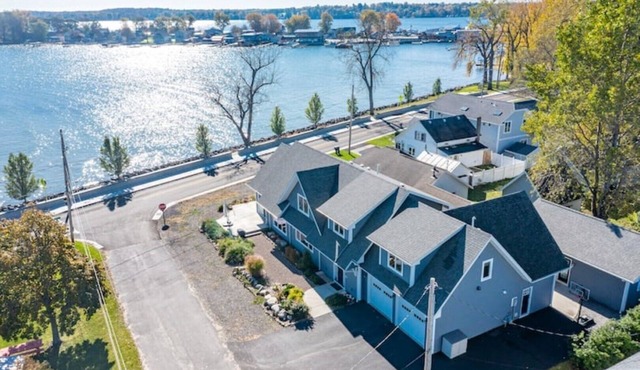 Lake House