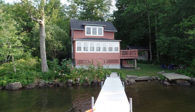 Lake Living for 6 at Spring Cove