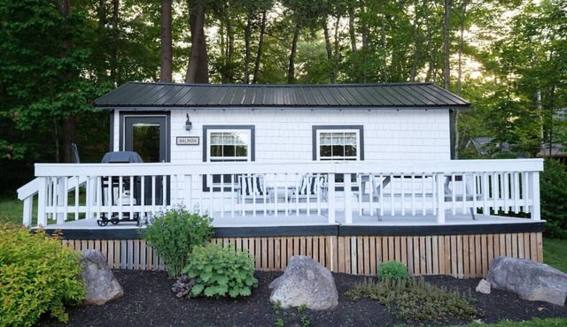 Lake Trout Cottage on the Stunning West Shore of Sebago Lake