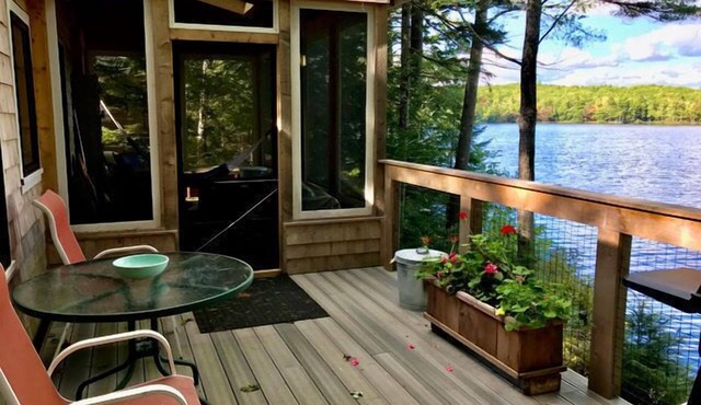 Lakefront Cottage | Panoramic Nature & Water Views