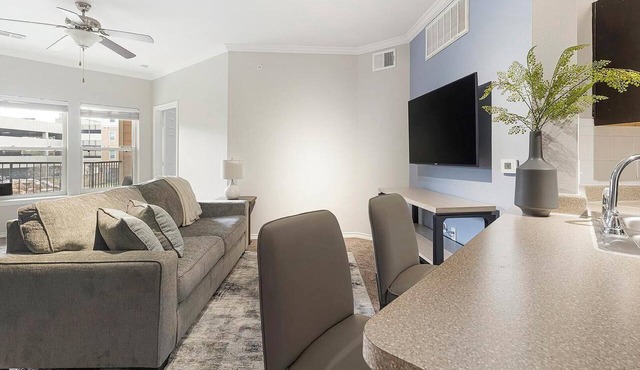 Landing | Incredible 2BD, Clubhouse