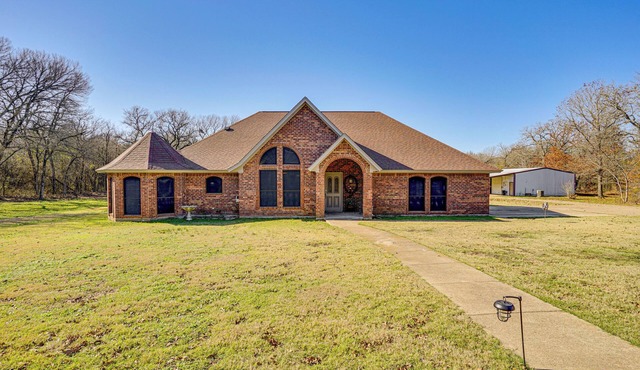 Large Yard, Fire Pit & Games: Grandview Haven!
