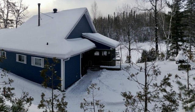 Le Chalet Bleu, aux Pieds des Monts-valin