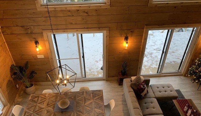 Le P’tit Rustique - Cozy Chalet (5-min walk to dock) in Entrelacs